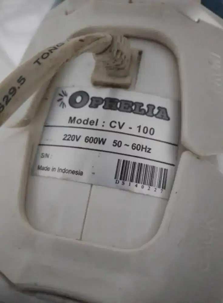 Vacum alat penyedot debu