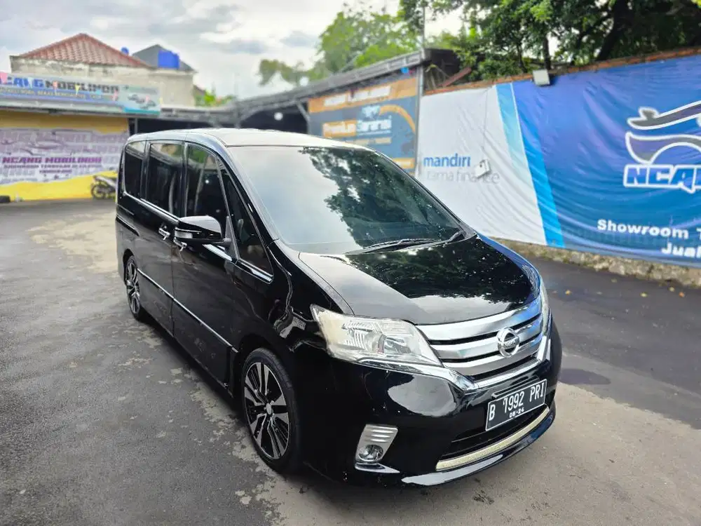 Nissan Serena HWS Matic 2014 Dp 3 Juta Promo