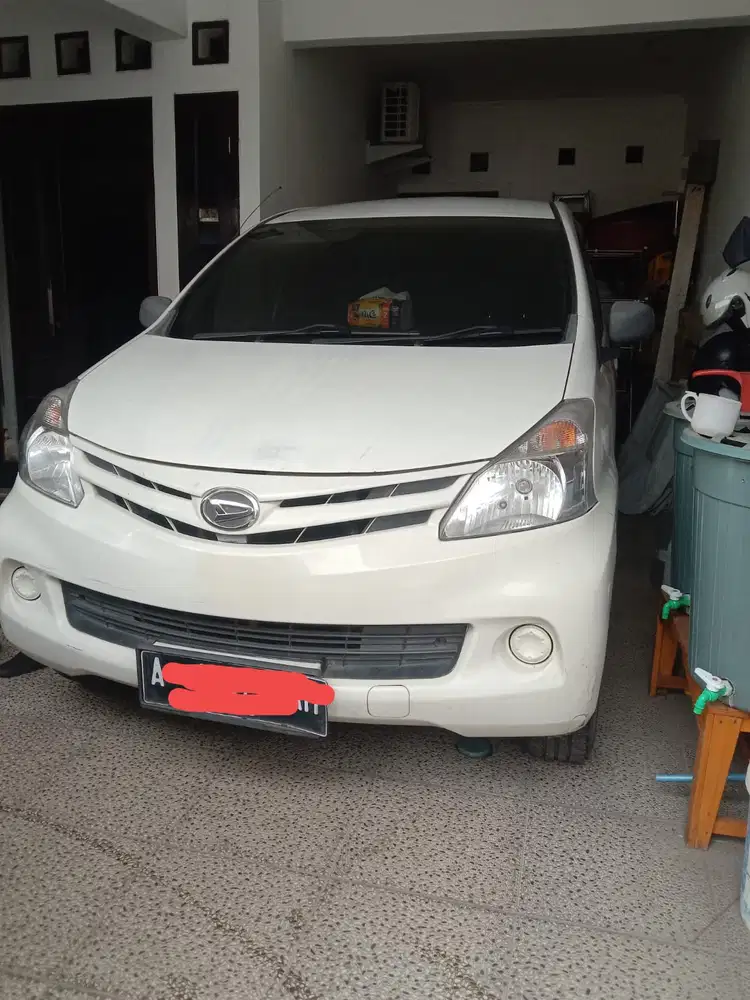 Daihatsu Xenia 2011 Bensin