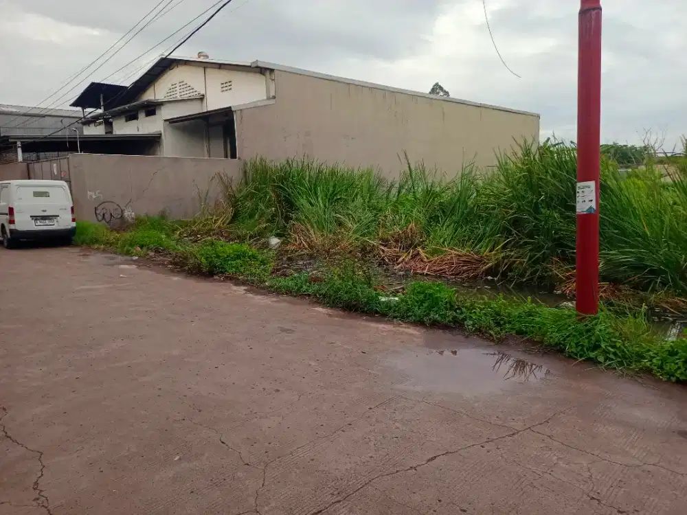 Tanah pergudangan kavling DPR Cipondoh di sewakan