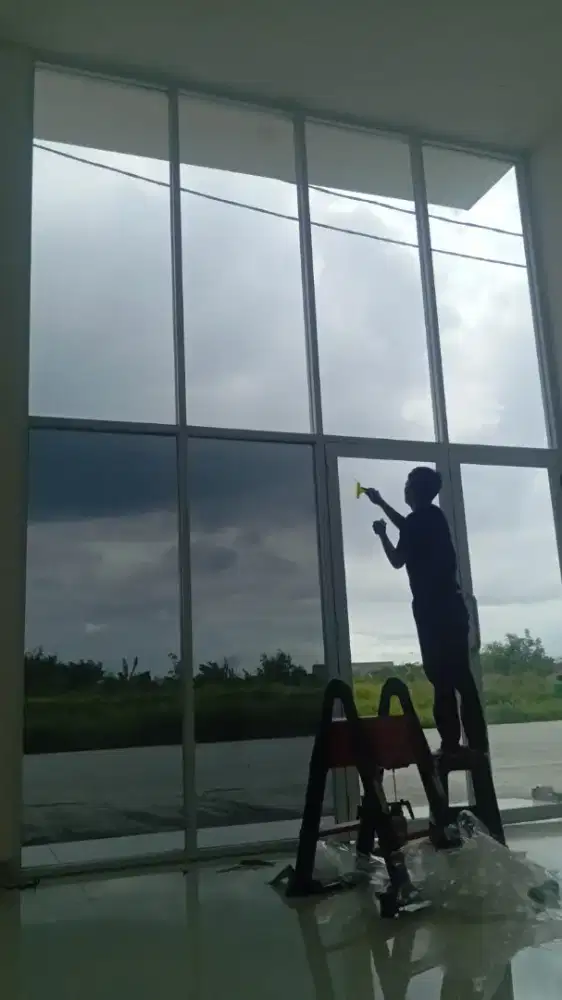 Jasa Pasang sticker kaca film Rumah