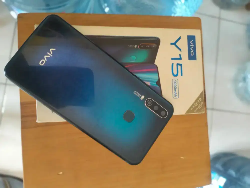 Handphone Vivo Y15