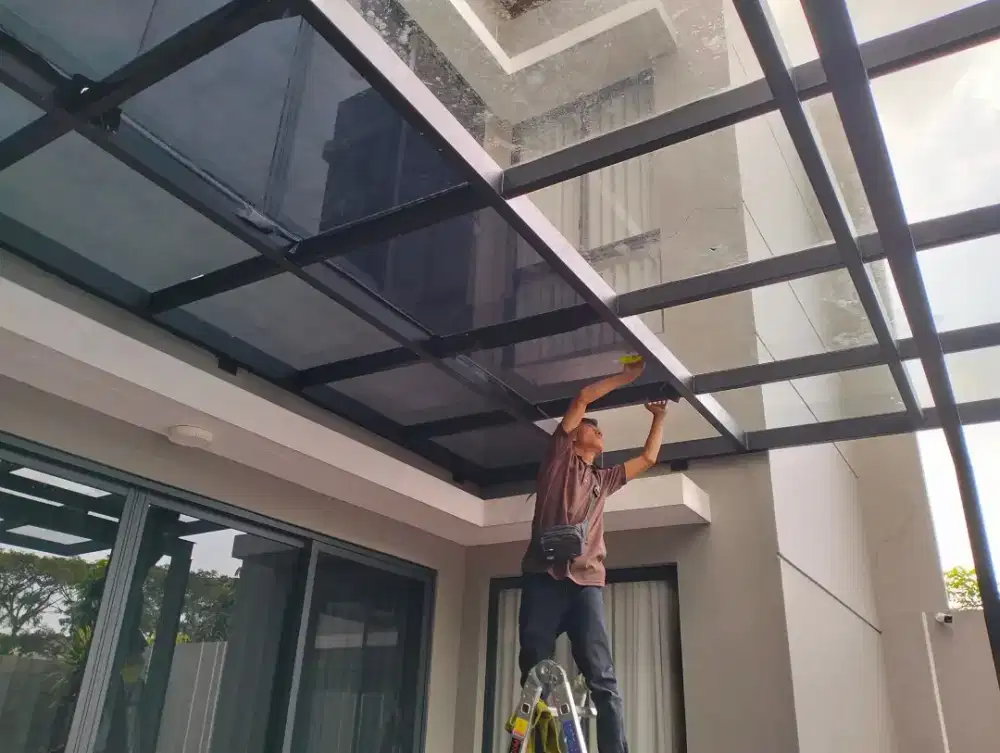 Jasa pasang sticker kaca film rumah