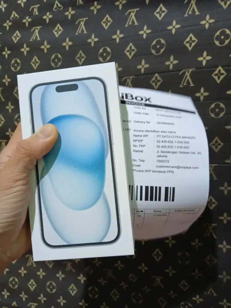 iPhone 15 128gb baru new segel.