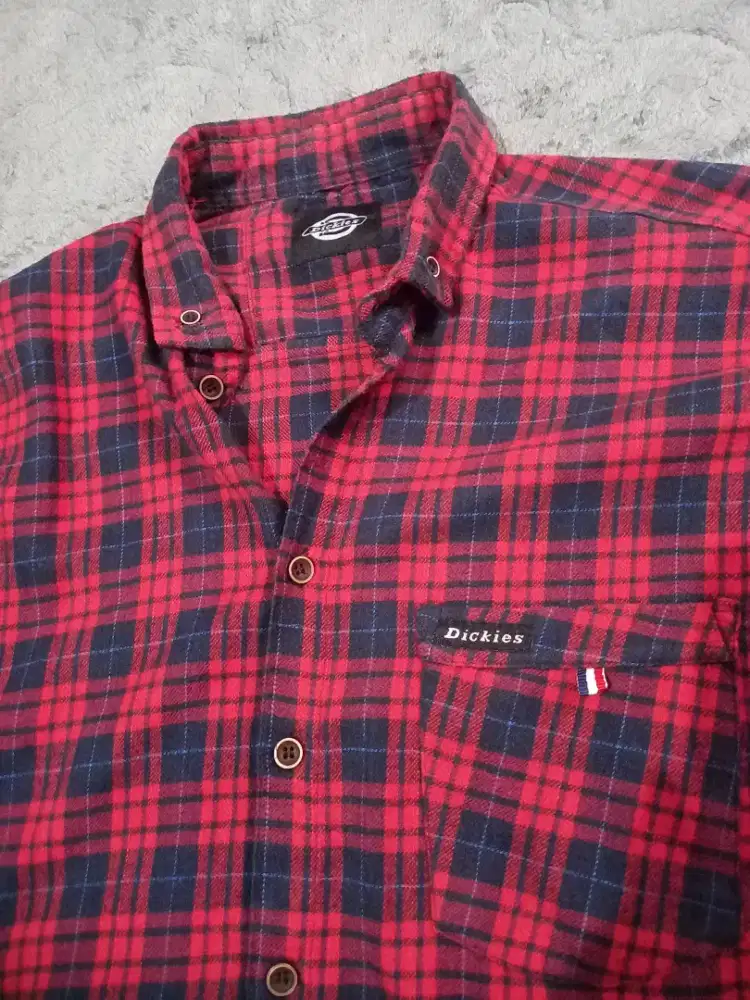 Dickies workshit flanel France size L slim.Lebar Dada 48/49cm.