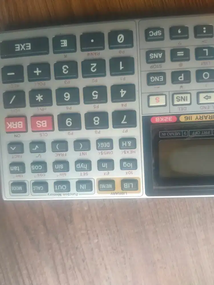 Casio FX 880P personal computer & pulpen