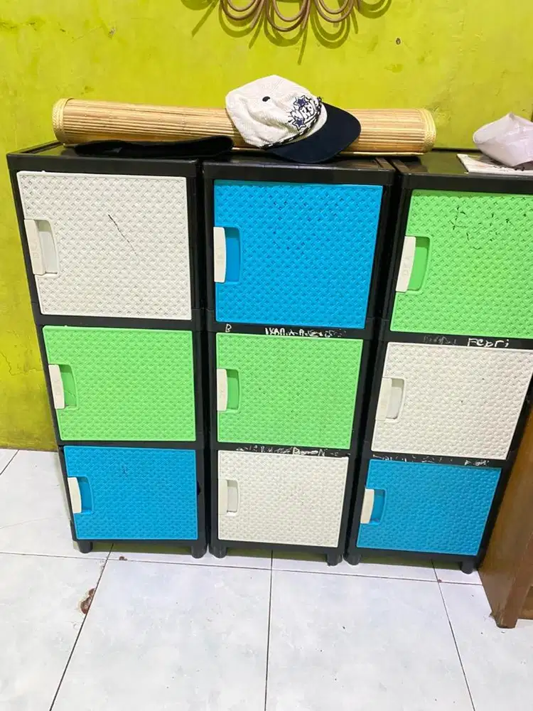 LEMARI 3 SUSUN PELASTIK