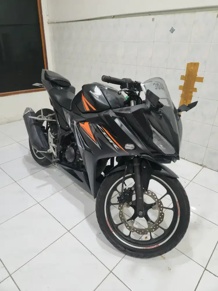 Honda CBR 150 CC