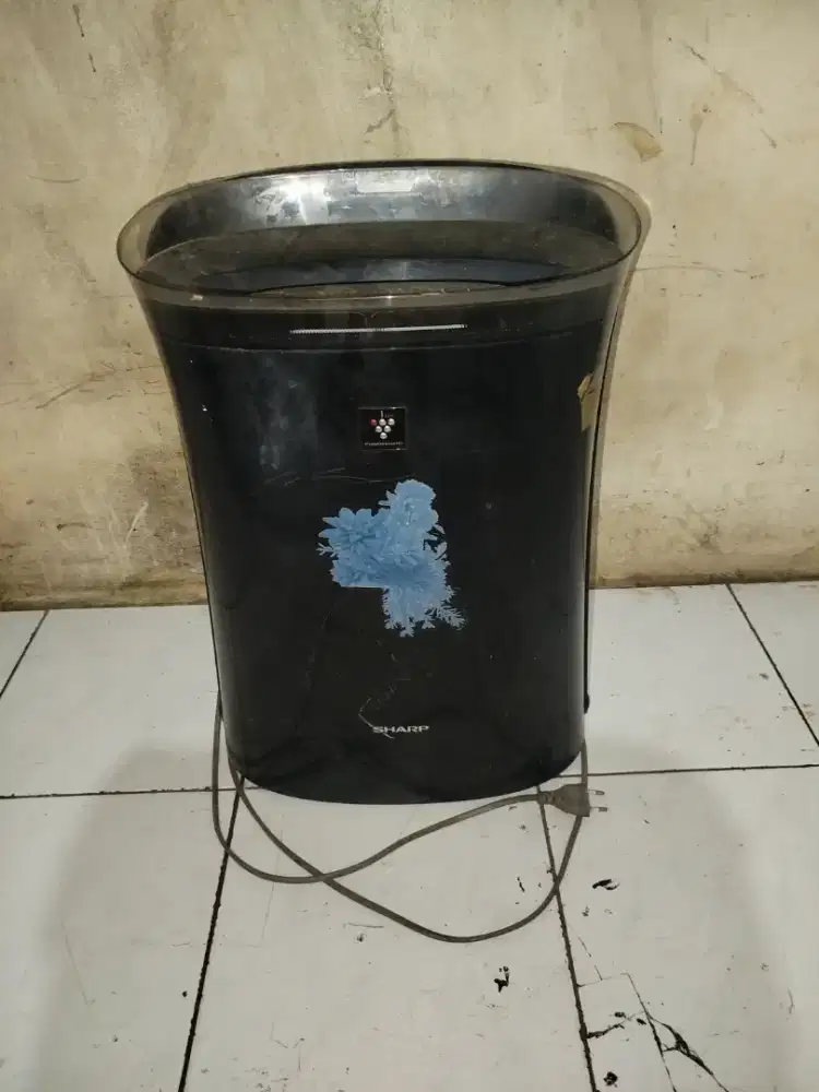 Air puriver dan perangkap nyamuk merk Sharp harga 500 ribu aja normal