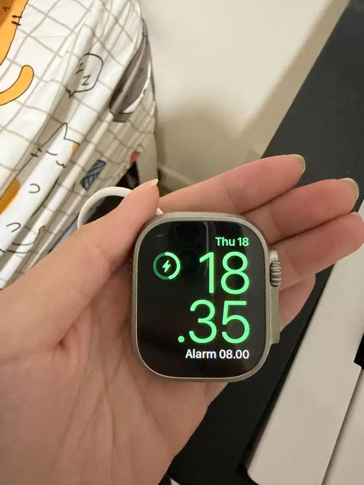 Apple watch ultra 2 49MM GPS like new