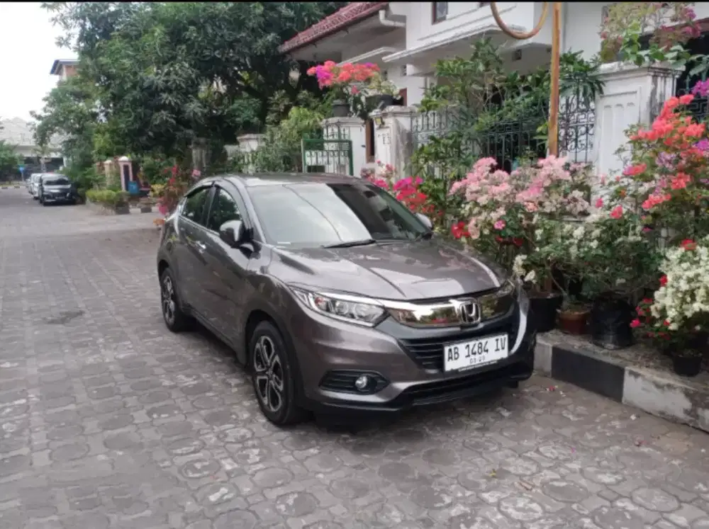 Honda HRV E Matic Thn Pemakaian 2022, An Pribadi, Servis Record, Ori