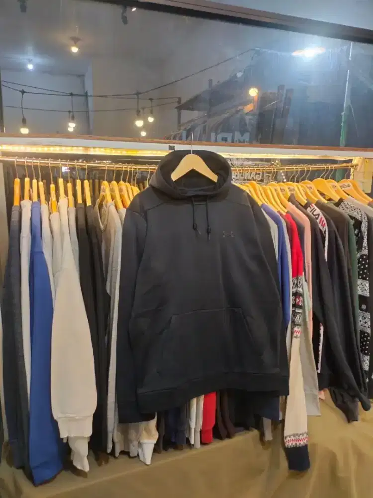 Hoodie UNDER ARMOUR Black On Black Logo Original