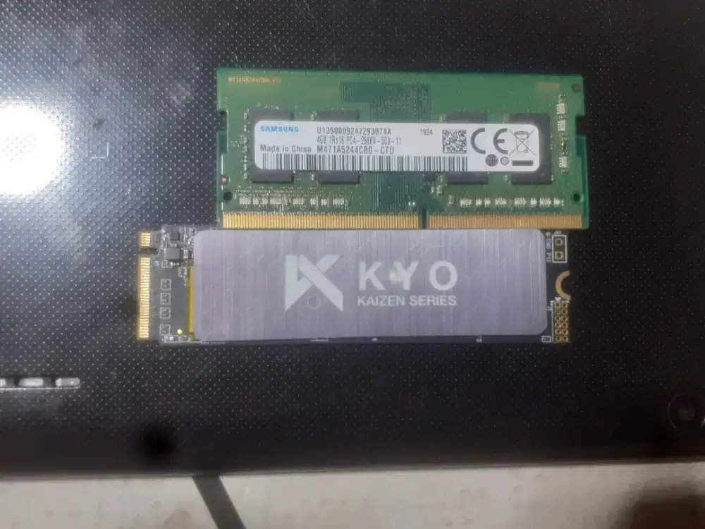 M.2 Nvme 1TB kyo dan Ram ddr4 samsung 4Gb sentinel 100%