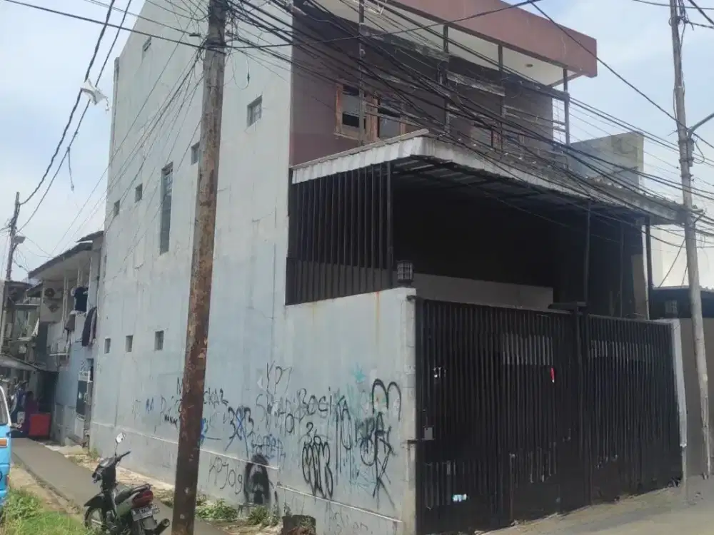 Rumah Jl Utan Panjang Kemayoran Uku 5,5X14 Strategis 2,5 LT Hrg Menarik