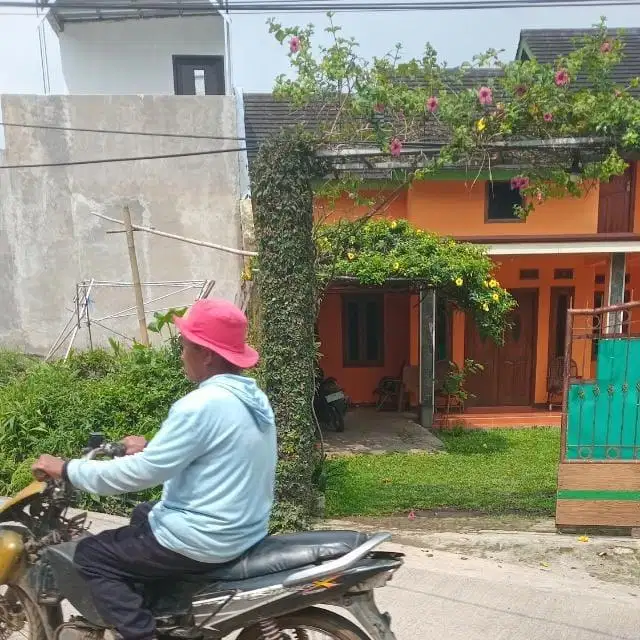 DISEWAKAN RUMAH PER 6 BULAN LEMBANG