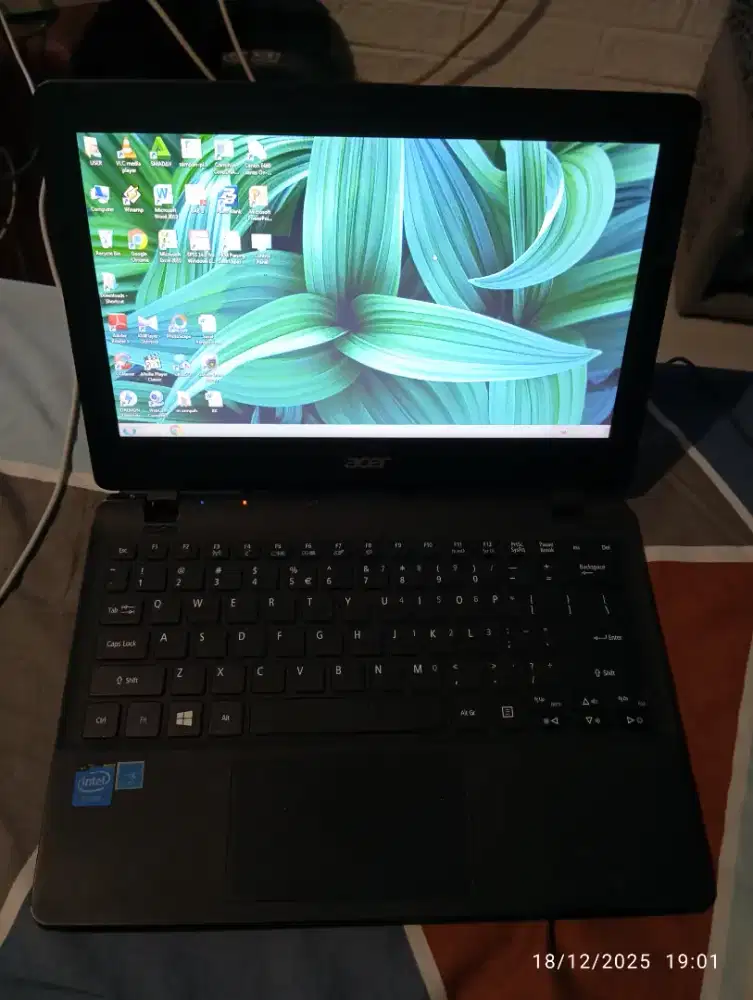 Laptop Acer 12 inch