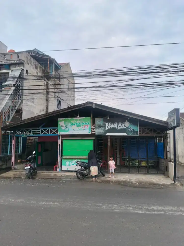 DIJUAL TANAH + RUMAH STRATEGIS PINGGIR JALAN