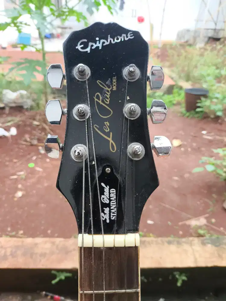 Gitar Listrik Epiphone Les Paul Standard