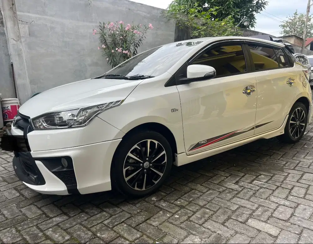 (TDP 17 JUTA!) Toyota All New Yaris 1.5 S Manual TRD Putih 2017