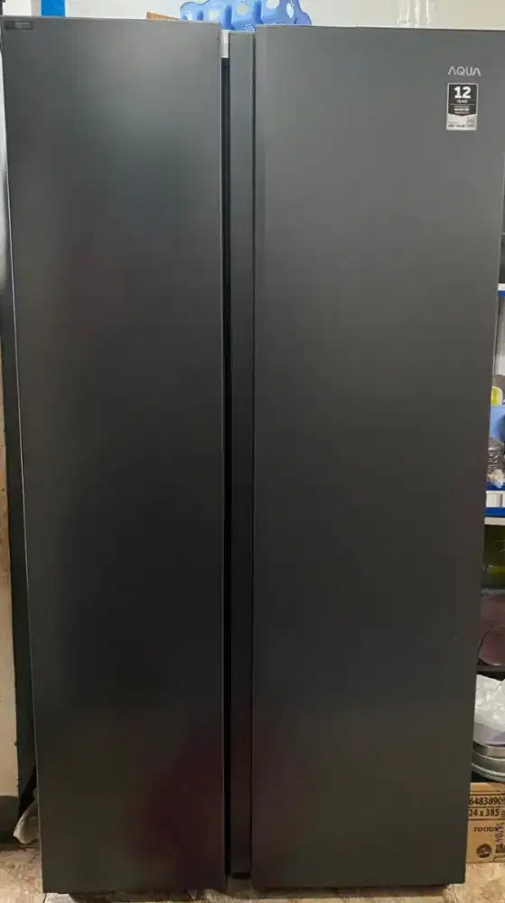 Kulkas Aqua 2 pintu side by side, 630 Liter