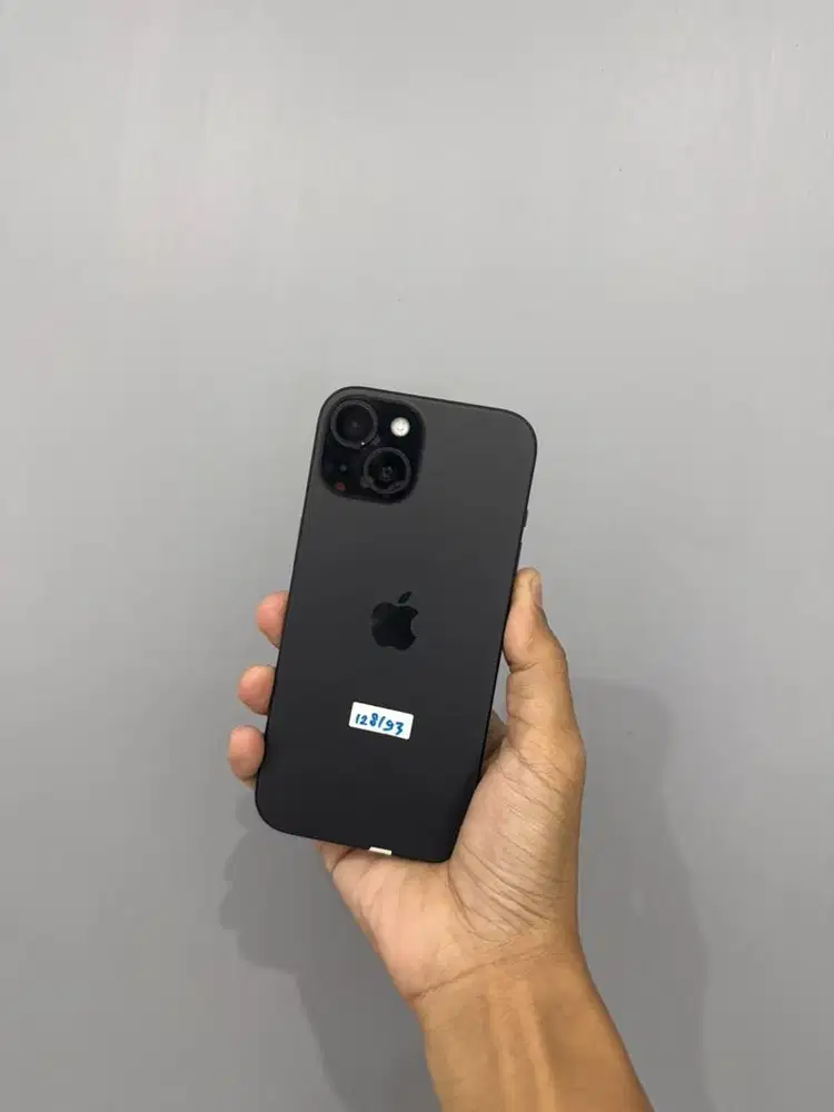 Iphone 15 128gb ibox lenkap mulus