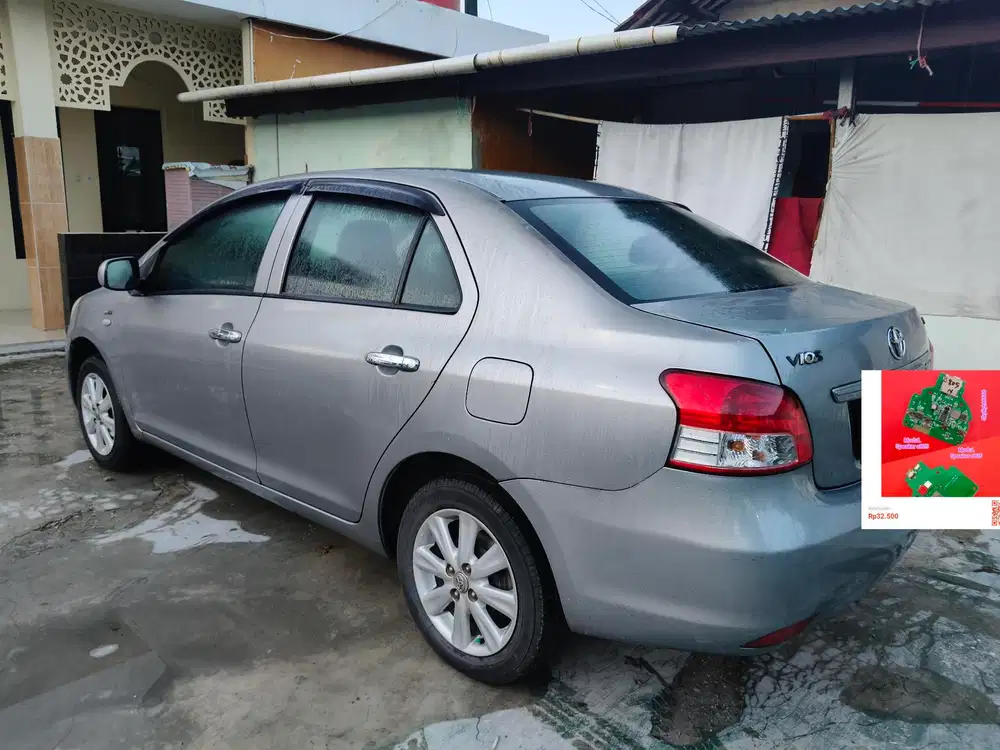 Toyota Limo 2012 Bensin