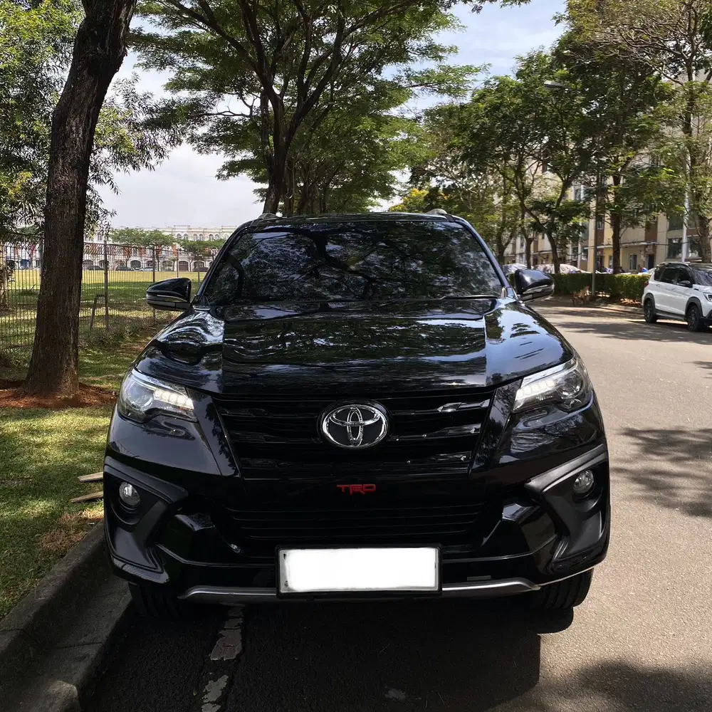 TOYOTA FORTUNER VRZ TRD 2.4 2019 AT DIESEL MATIC GANJIL