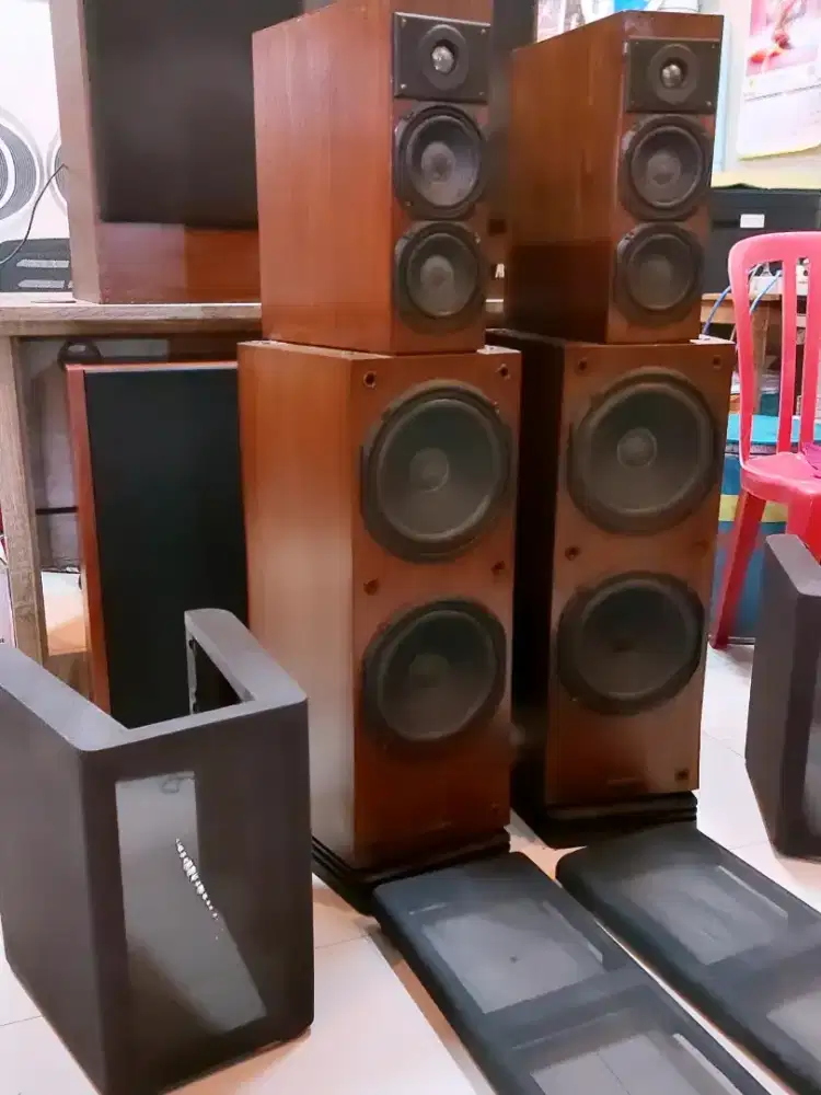 EPICURE EPI Model 1 speaker