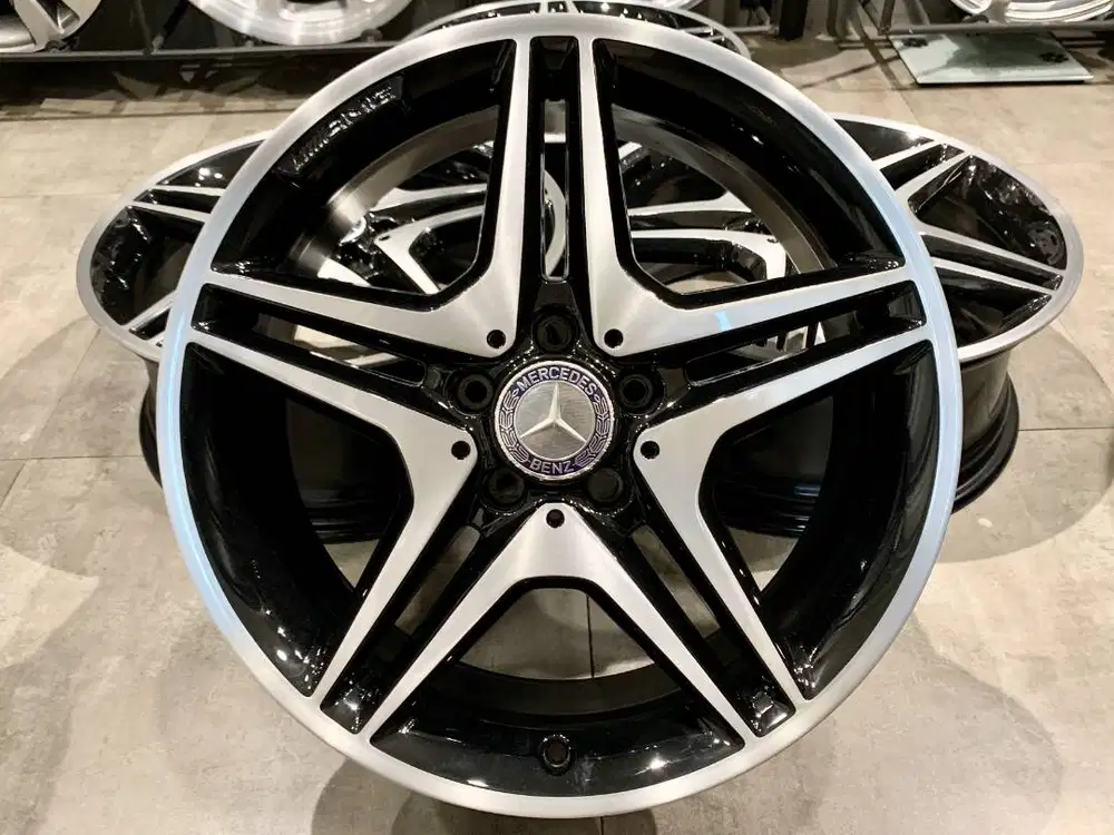 Velg OEM Mercedes Benz W176 AMG Style IV, R-18, Lebar 7.5, PCD 5x112