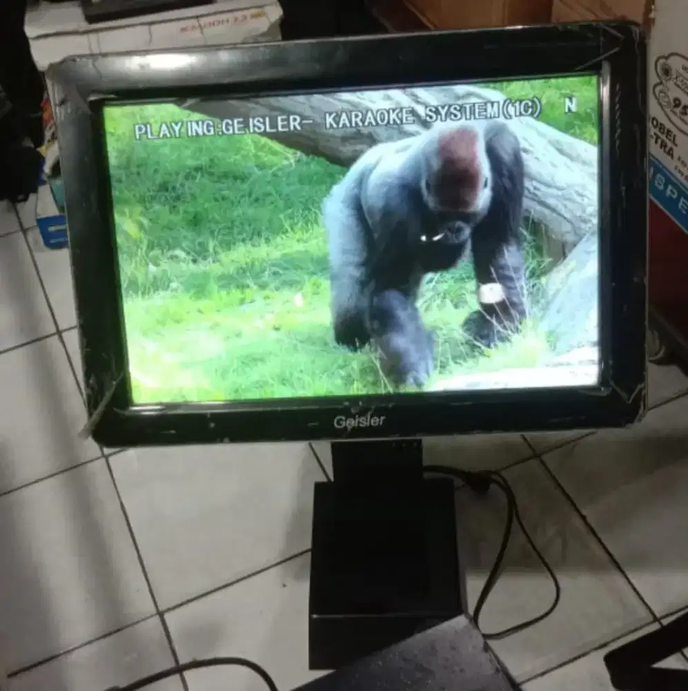 habiskan stok jual murah geisler monitor TOUCH SCREEN 19 in bisa PC