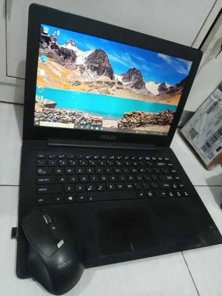 Laptop Asus X453M Ram 4gb/500gb  .batre awet . Murah