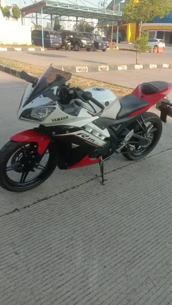 Yamaha r15 v2 THN 2016