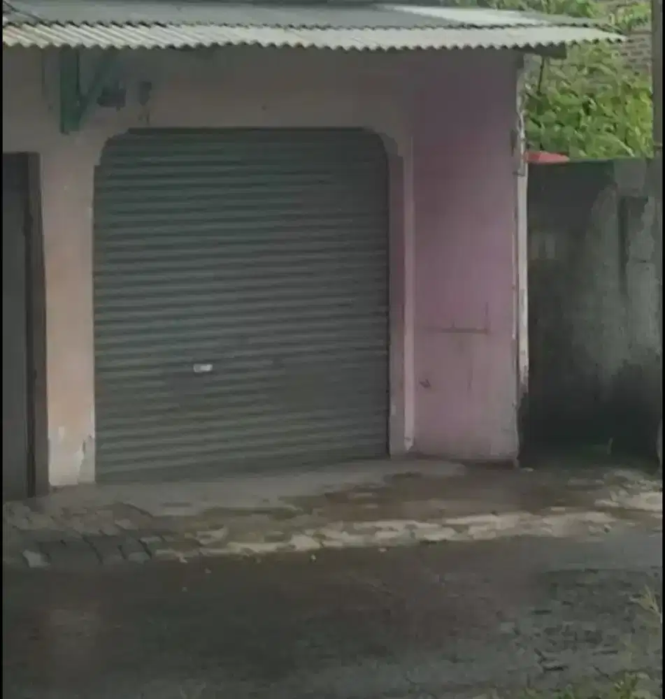 lowongan pangkas rambut,Wajib pengalaman,ada mess Toilet diDLM.Tgerang