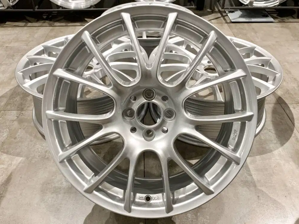 Velg Japan Unbranded (Model BBS CK), R-18, Lebar 7.5, PCD 4x100