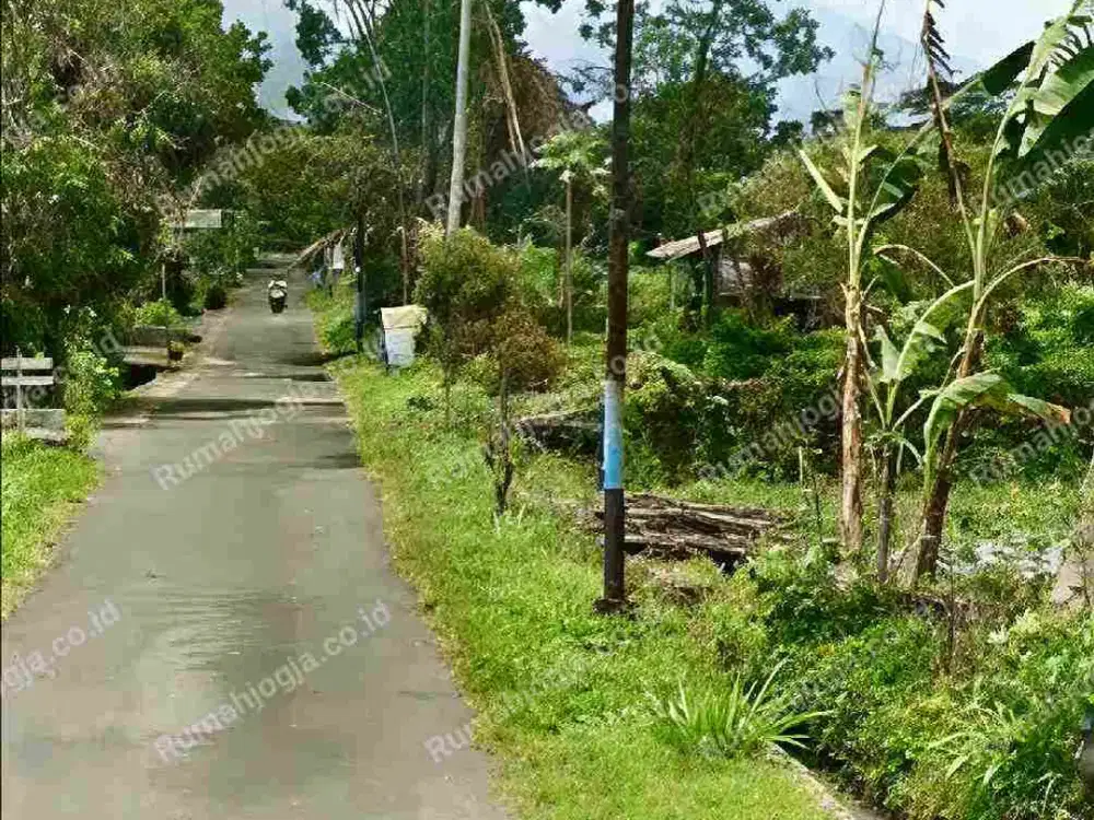 tanah nyaman dan strategis jalan aspal bimomartani