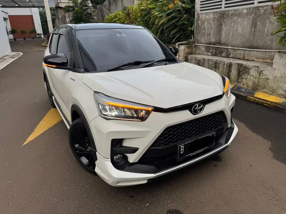 Jual Toyota Raize GR TSS Two Tone 2022 HARGA CASH