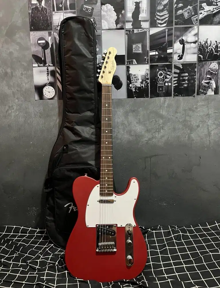 Guitar squire debut by fender baru 2 bulan
