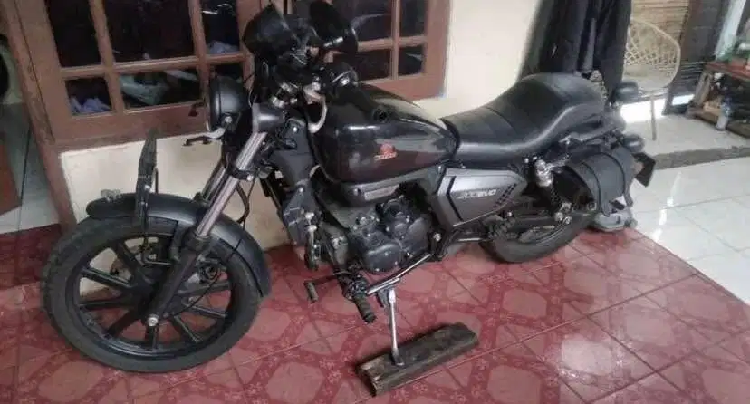 Benelli motobi 200