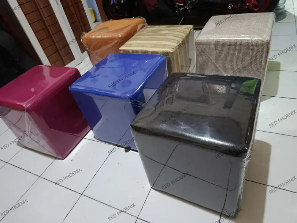 Kursi Puff Kotak Bulat