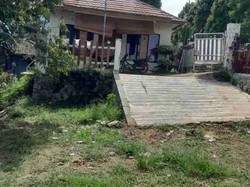 dijual lahan + rumah semi villa
