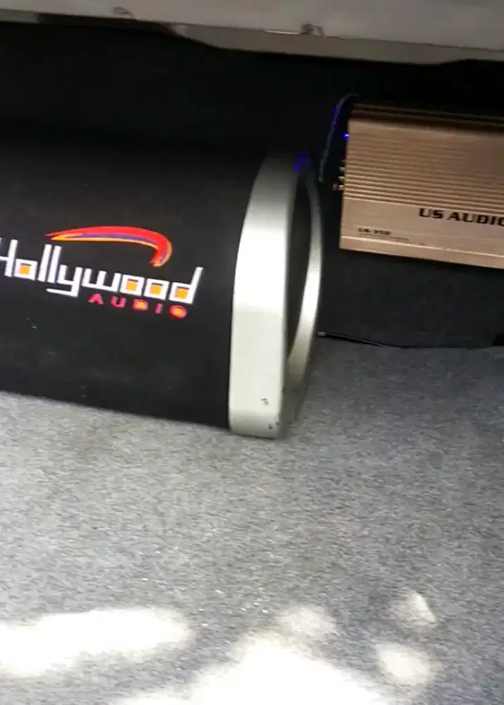 Di jual spiker subwoofer +power