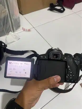 Kamera Canon EOS 700D 700 D