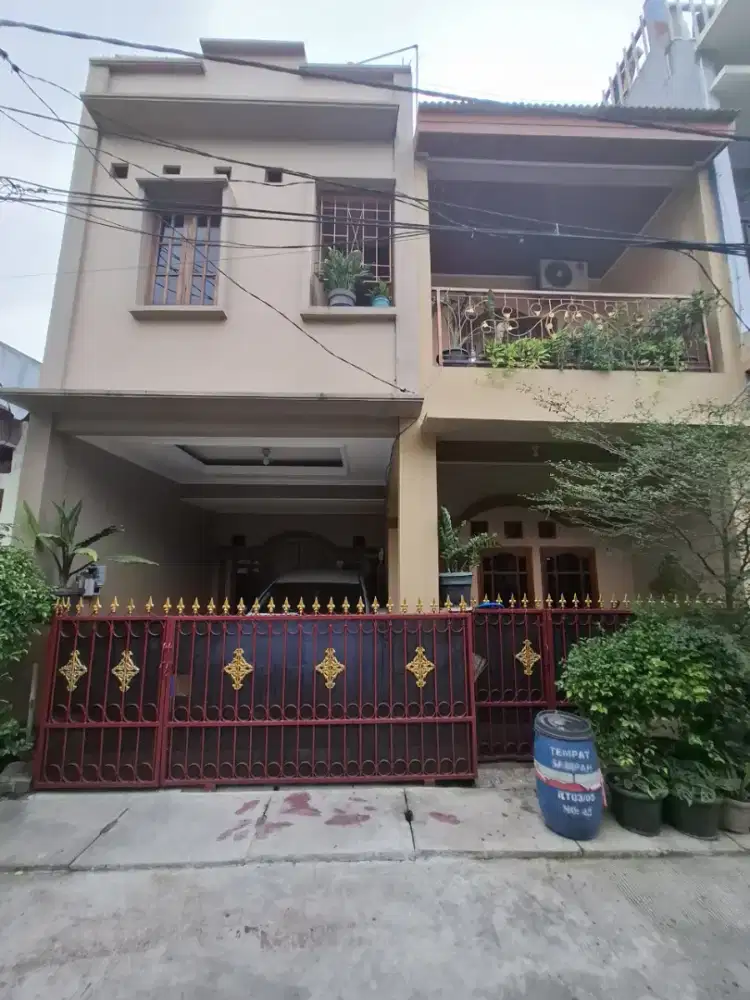 Dijual Rumah Hunian Nyaman + Bonus Kitchen Set & AC, Harga Nego