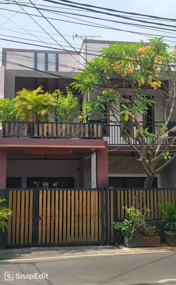Rumah 2 Lantai di Pulo Mas, Jakarta Timur