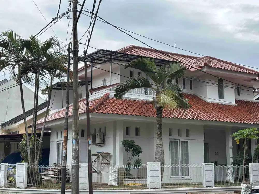 JUAL CEPAT BU Nusa Loka BSD City Rumah Hook 2 Lantai SHM 2,6 M Nego