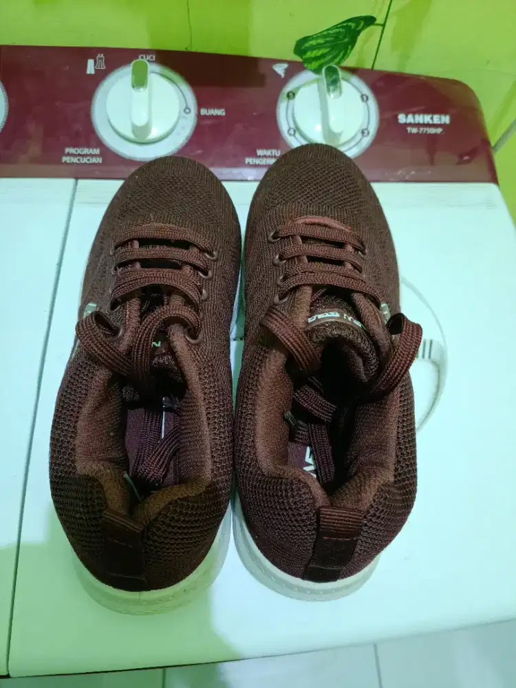 Jual sepatu wanita murah