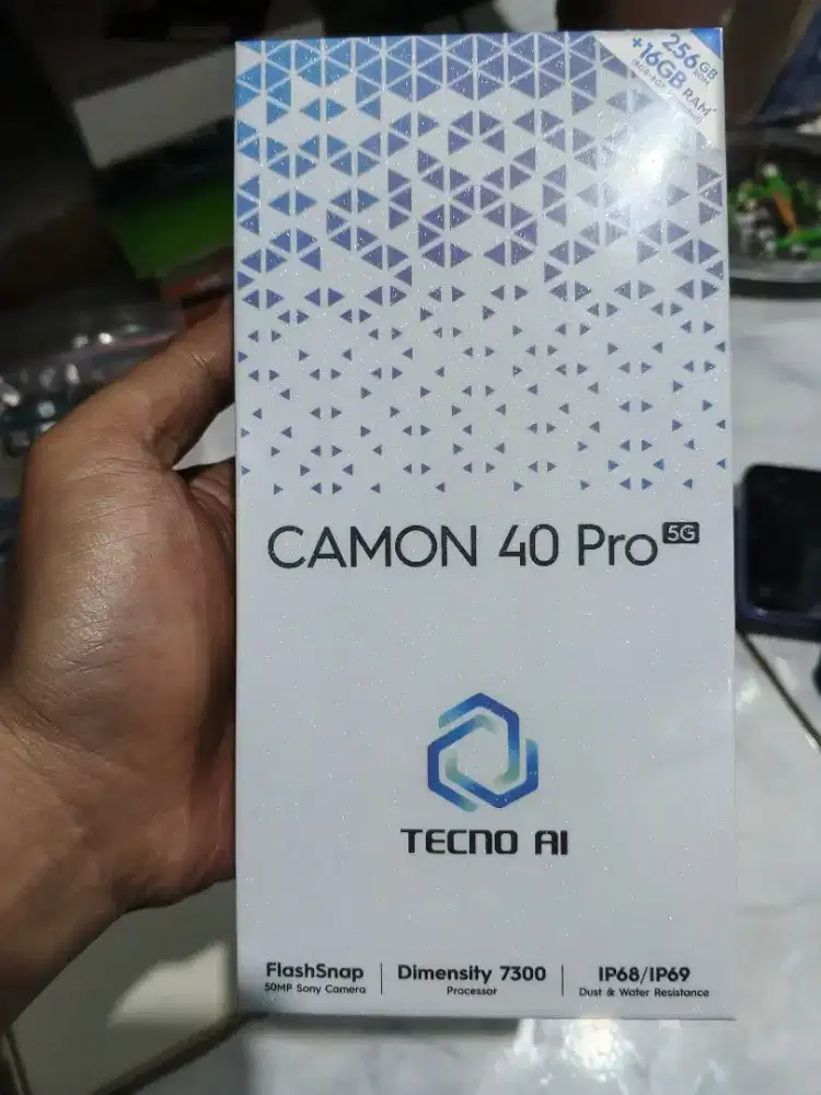 Techno Camon 40 Pro 5G 8/256 Segel Box