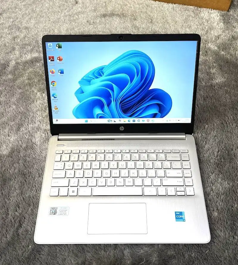 HP 14s-5115TU Intel Core i3-1215U 8GB/512GB