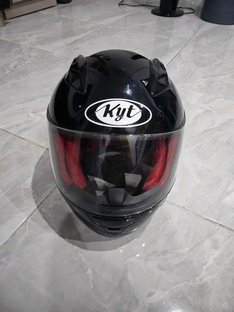 Helm Merk KYT fullface Full black Original Like New