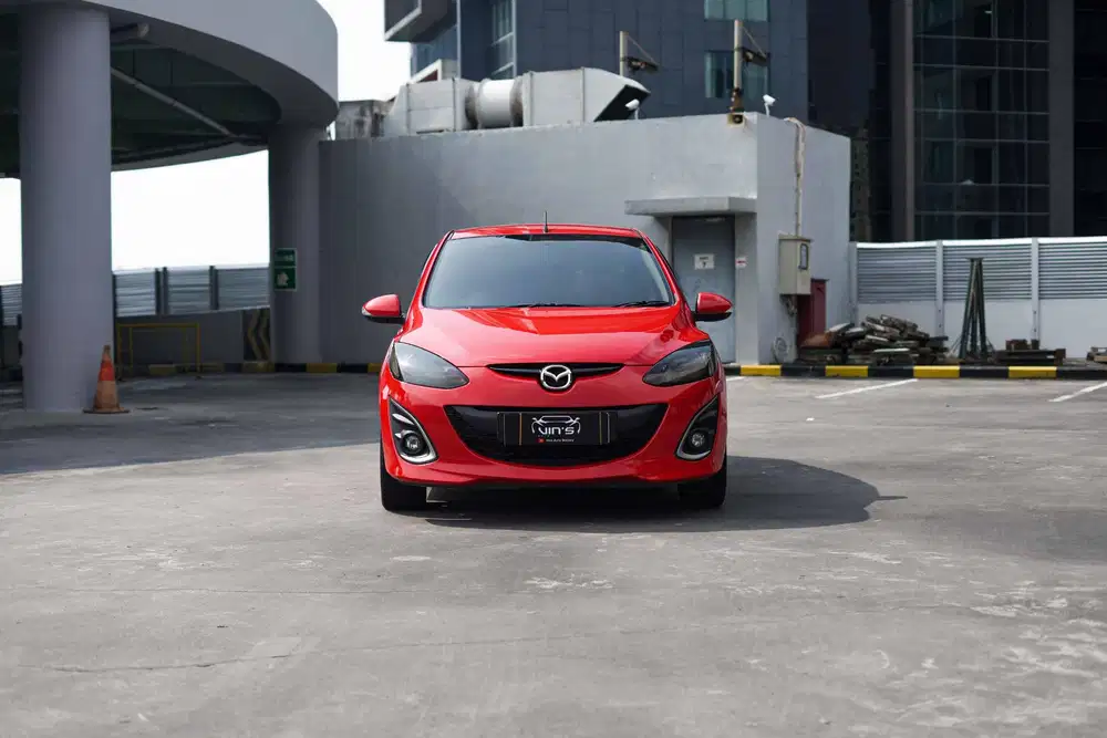Mazda 2 type R 2011 AT